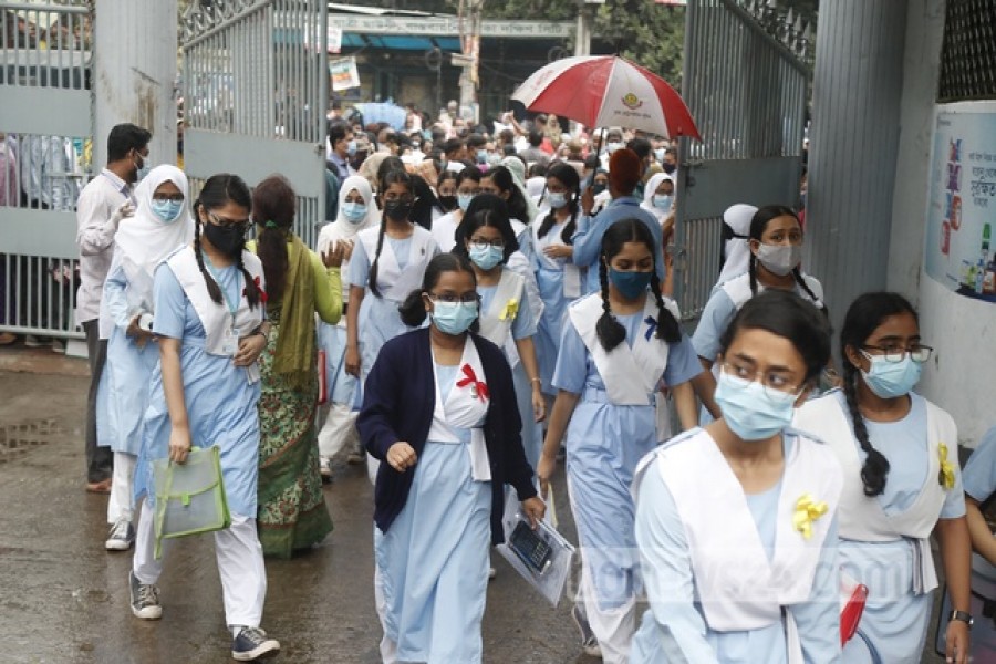 SSC, equivalent exams begin as Covid situation improves