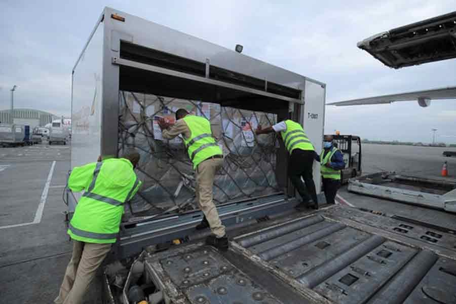 Ethiopian Airlines Cargo terminal workers offloading a shipment of Johnson & Johnson's coronavirus disease (COVID-19) vaccines at the Bole International Airport in Addis Ababa of Ethiopia on July 19 this year –Reuters file photo