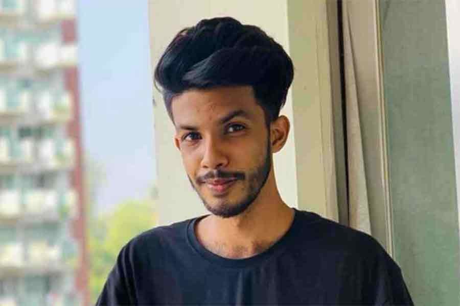 Truck hits motorcycle, HSC examinee dies in Chattogram