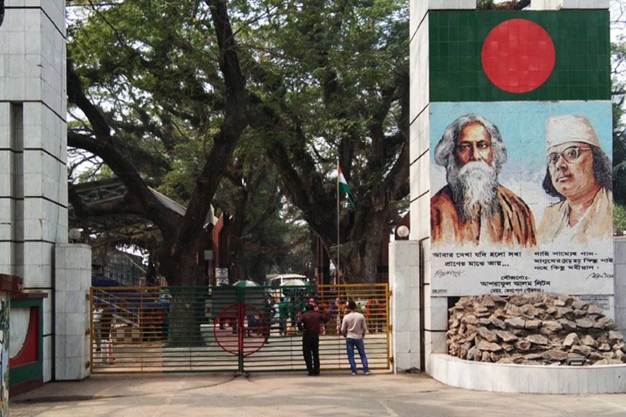 Bangladesh puts borders on alert after India detects omicron