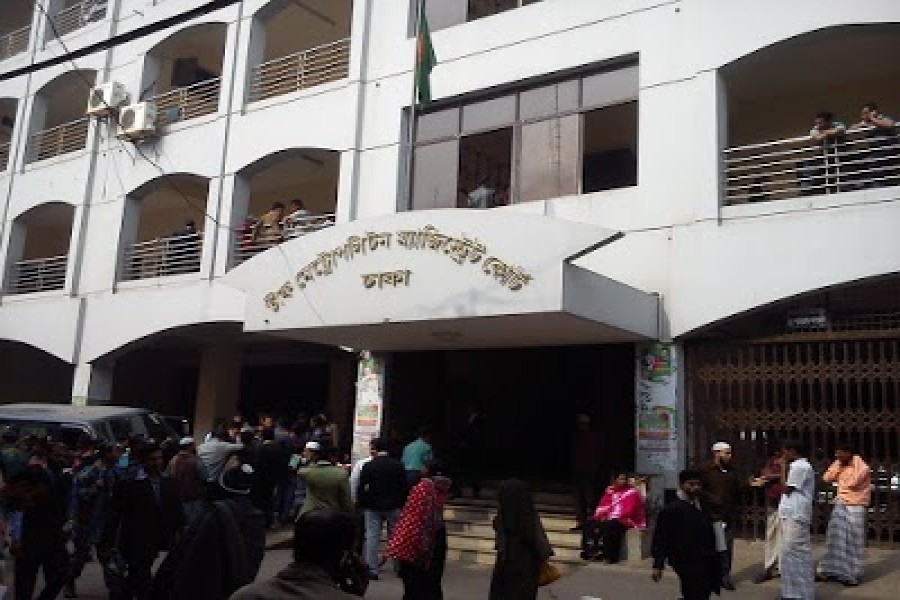 Four Banglalink officials get bail in case filed by singer James