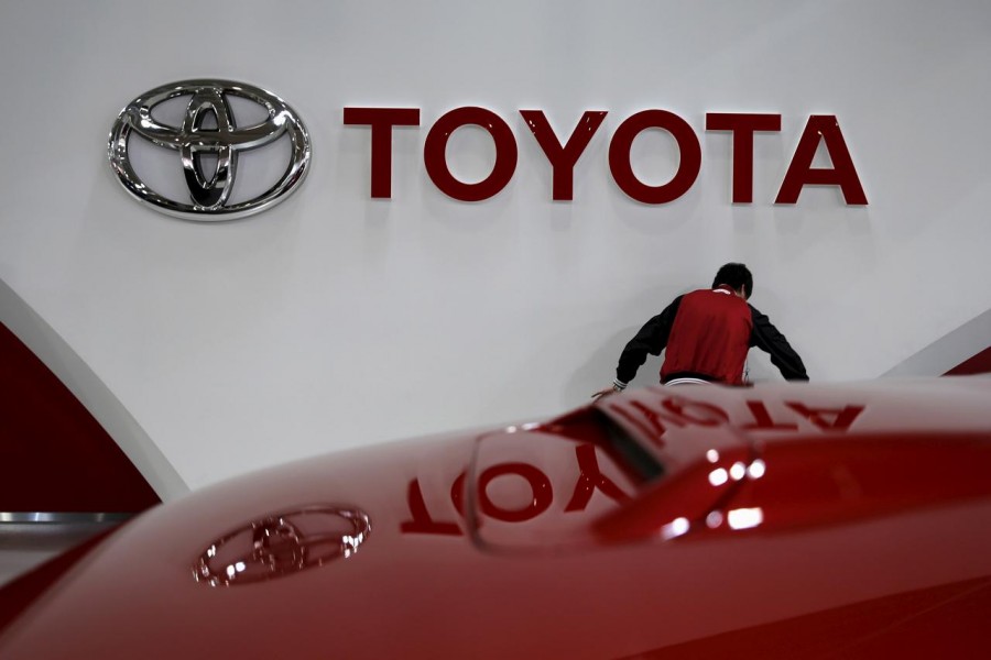 Toyota extends production stoppages at some Japan factories