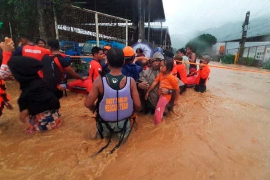 Super Typhoon Rai slams into Philippines, forces mass evacuation