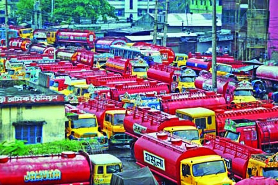 Tank lorries to go on indefinite strike from Jan 3