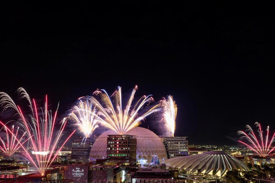 Fireworks explode at Expo 2020 Dubai to mark New Year in Dubai, United Arab Emirates, Jan 1, 2022. REUTERS