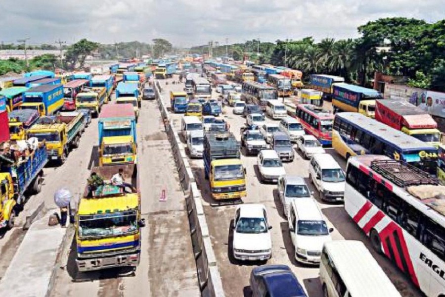 Gridlock around Gazipur belt causing working hour loss, cost hike