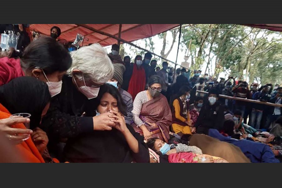 SUST students end hunger strike after seven days