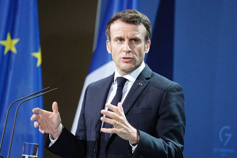 French President Emmanuel Macron and German Chancellor Olaf Scholz (not pictured) hold joint news conference in Berlin, Germany January 25, 2022 – Kay Nietfeld/Pool via Reuters