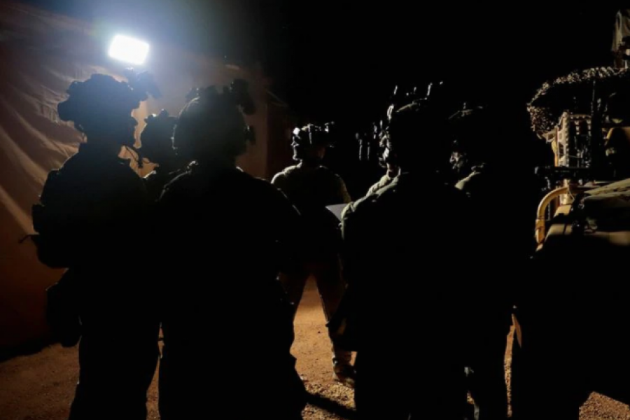 French soldiers from the new Takuba force are pictured during a briefing at their headquarter in Gao, Mali August 20, 2021. REUTERS/Paul Lorgerie/File Photo