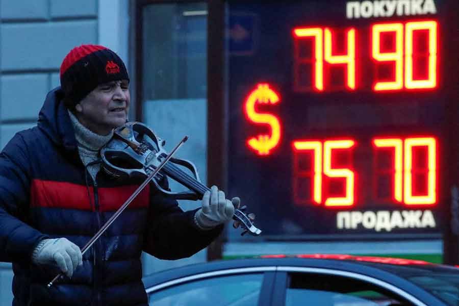 Russian banks imported $5.0b in foreign cash in December: ACRA