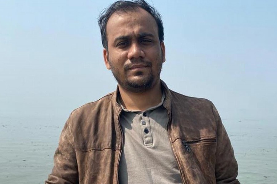 Sacked ACC official Sharif misuses power, commission lawyer claims at court