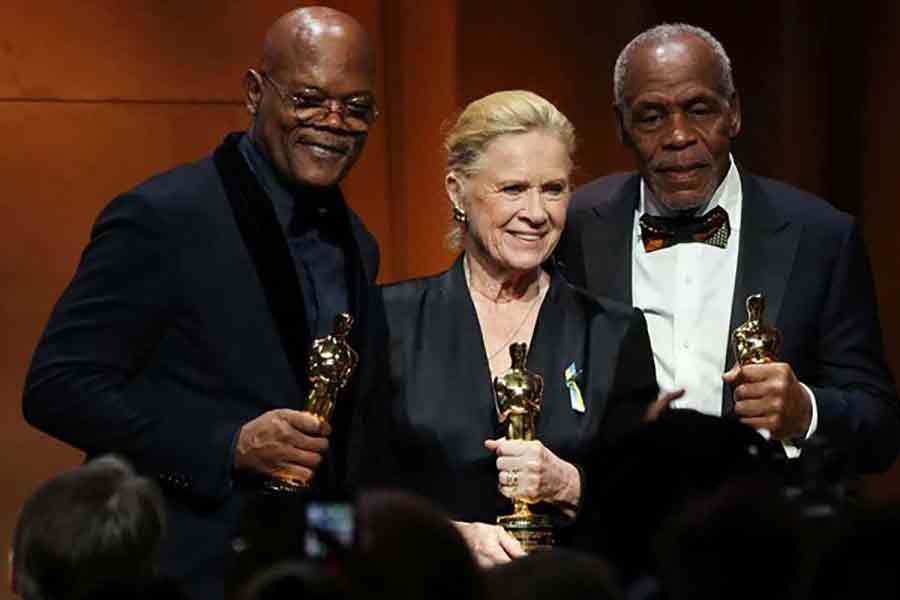 Oscars weekend kicks off with honours for Samuel L Jackson, Danny Glover