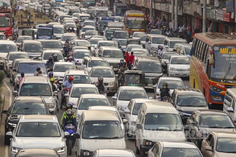 In Dhaka, a fresh influx of private cars heightens traffic mayhem