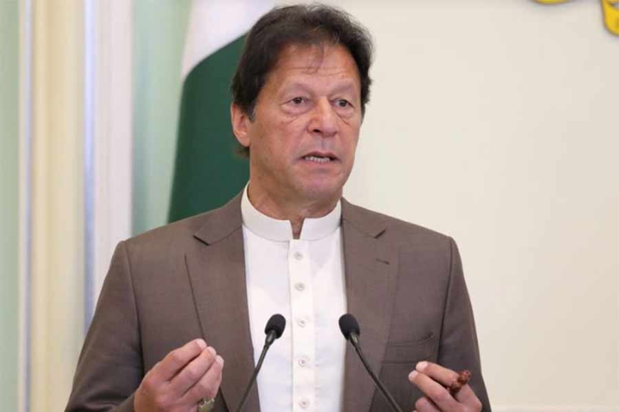 Imran Khan convenes cabinet meeting amid delay on ouster vote