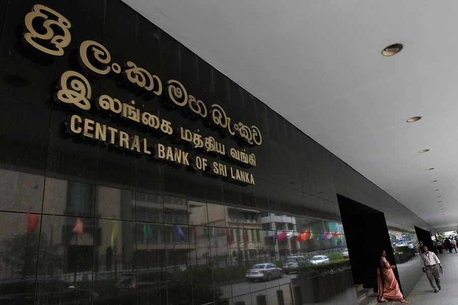 Sri Lanka unilaterally suspends external debt payments