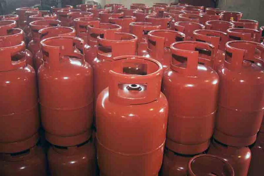 LPG price  declines by Tk 8.68 per kg