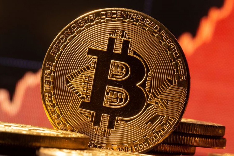 Bitcoin value drops by 50pc since November peak