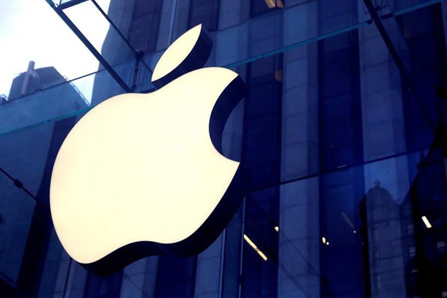 Apple loses position as most valuable firm amid tech sell-off