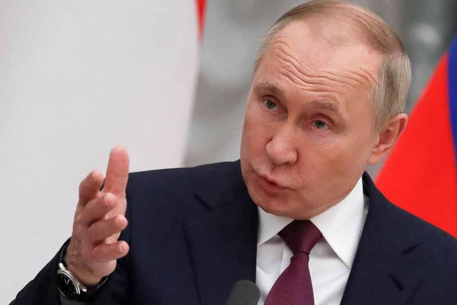 Joining NATO may damage bilateral ties, Putin tells Finland