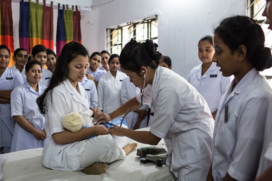 Evidence shows midwifery education in Bangladesh making real impact by improving women’s access to safe childbirth