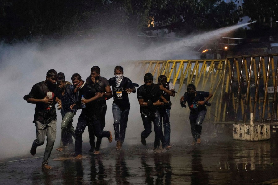 Police use tear gas and water cannons to disperse demonstrators near President's residence during a protest demanding the resignation of President Gotabaya Rajapaksa, amid the country's economic crisis, in Colombo, Sri Lanka on July 8, 2022 — Reuters photo