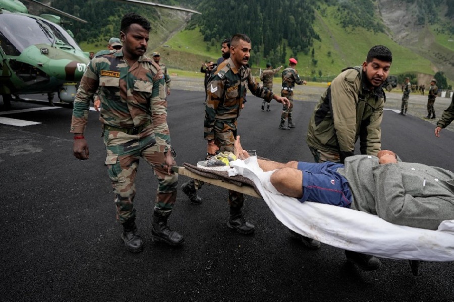 Thousands rescued at flood-hit Hindu pilgrimage in Kashmir