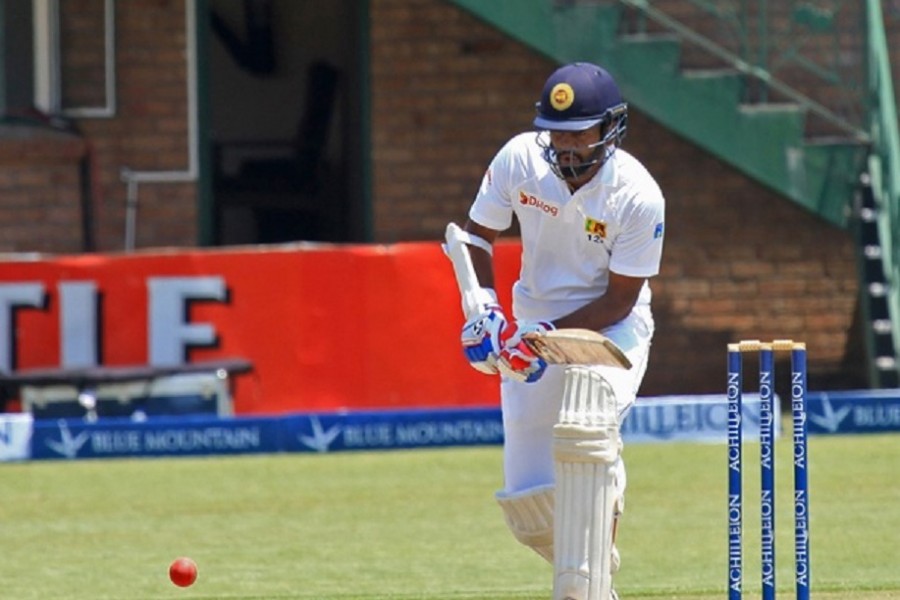 Karunaratne leads Sri Lanka's fight in Galle Test