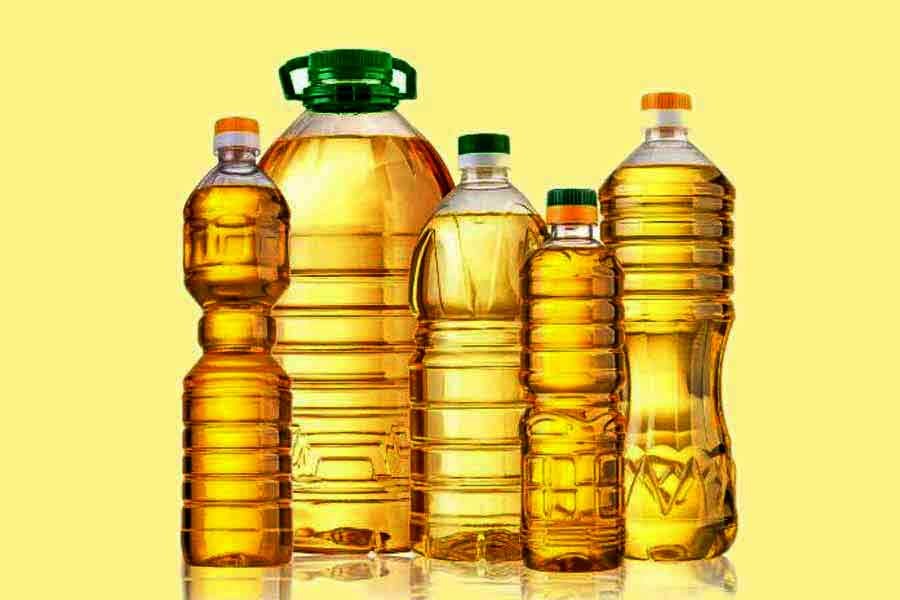 Bottled soybean oil price reduced by Tk 14 per litre