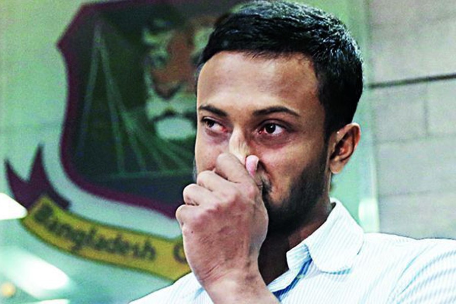 Shakib serves legal notice to Banglalink, Jamuna Bank for breach of contract