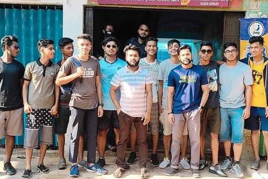 Villagers mourn victims of deadly Mirsharai train-microbus collision