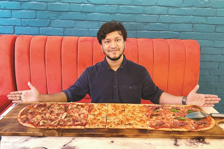 The food vlogging scene in Bangladesh