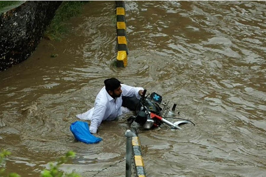 Flash floods kill over 500 people in Pakistan last month