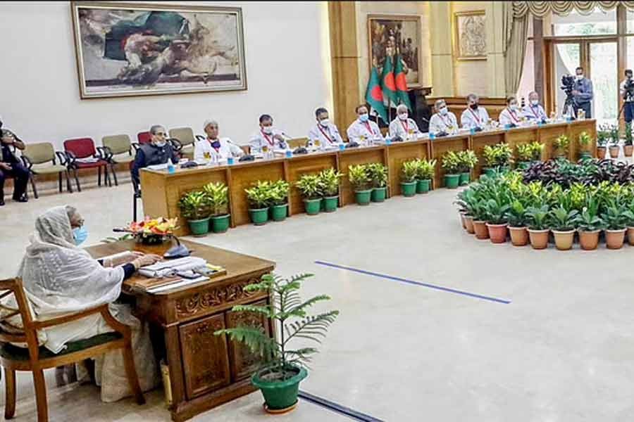 চা শ্রমিকদের মজুরি ৫০ টাকা বাড়িয়ে ১৭০ টাকা নির্ধারণের সিদ্ধান্ত