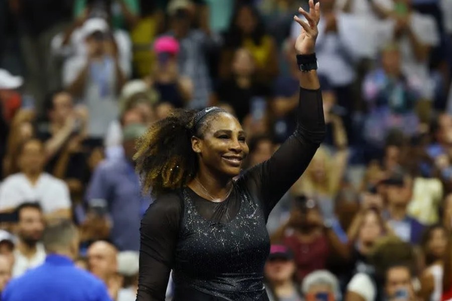 Serena Williams puts off retirement with US Open first round win