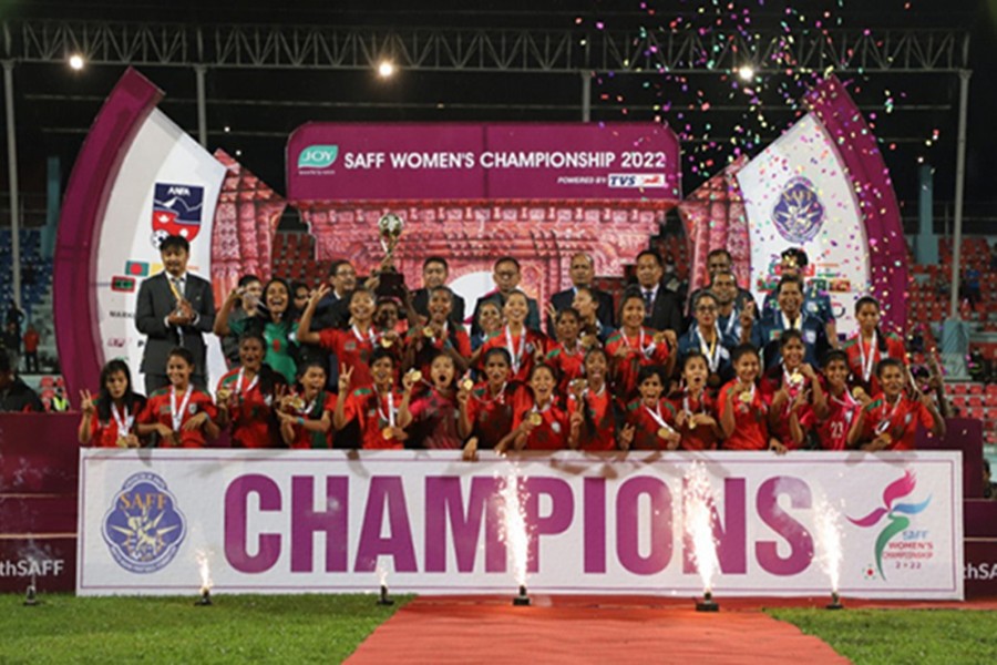 'Prize money for women footballers, houses if necessary'