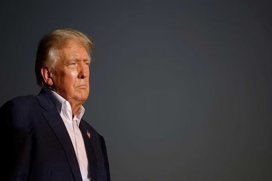 Former US President Donald Trump holds a rally ahead of the midterm elections, in Mesa, Arizona, US, Oct 9, 2022. REUTERS/Brian Snyder