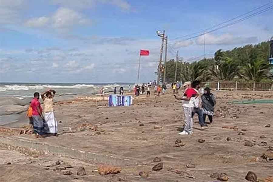 Cyclone Sitrang leaves a vast array of rubbish on Cox’s Bazar sea beach