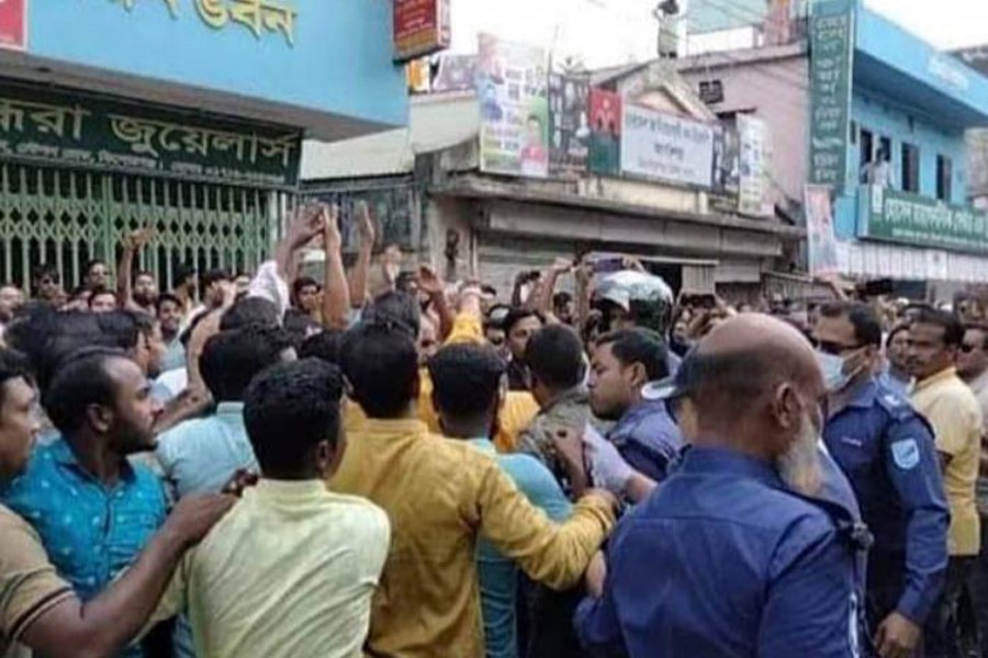 11 cops injured during BNP-police clash in Kishoreganj