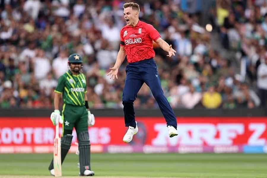 England bowlers thrive, Pakistan show intent in T20 World Cup final