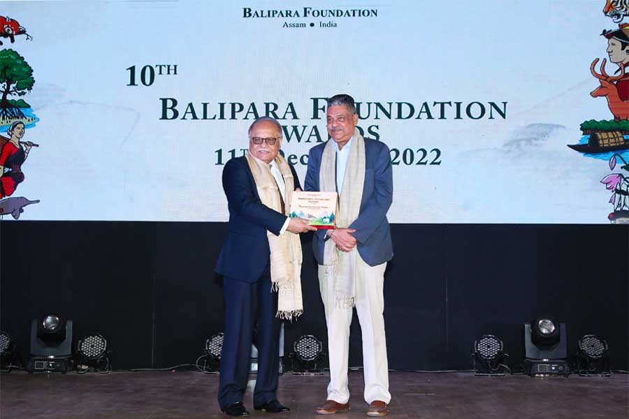 Balipara Foundation honours BAT Chairman G Mainuddin with Lifetime Achievement Award