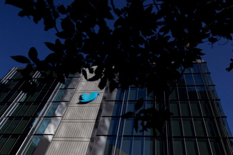 A view of the Twitter logo at its corporate headquarters in San Francisco, California, U.S. November 18, 2022. REUTERS/Carlos Barria/File Photo