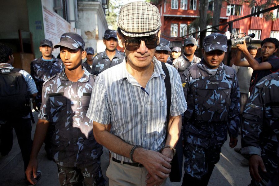 French serial killer Charles Sobhraj leaves Kathmandu district court after his hearing in Kathmandu on May 31, 2011 — Reuters/Files