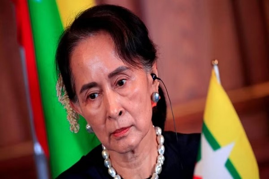 Myanmar's State Counsellor Aung San Suu Kyi attends the joint news conference of the Japan-Mekong Summit Meeting at the Akasaka Palace State Guest House in Tokyo, Japan October 9, 2018. Reuters