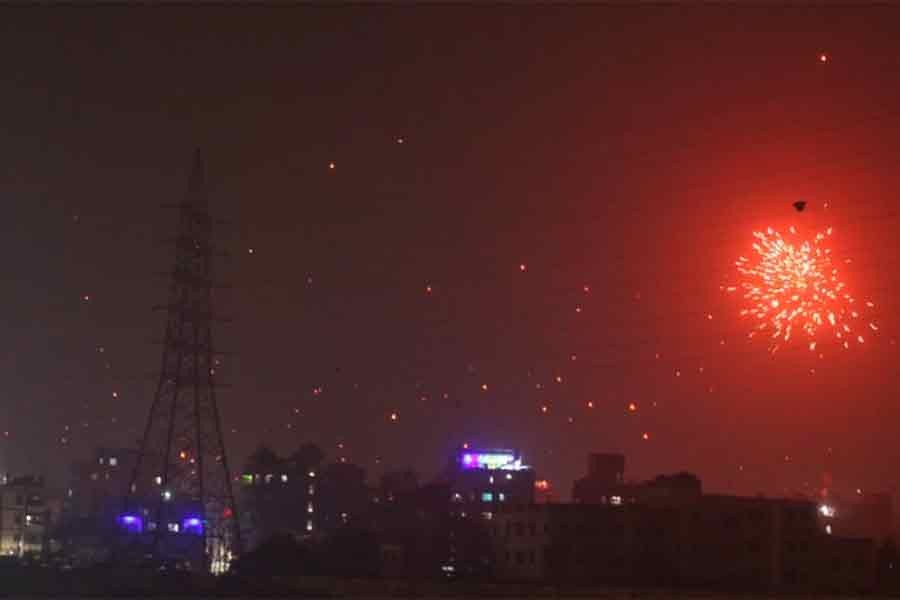 Fire incidents reported from some areas in Dhaka during New Year celebrations