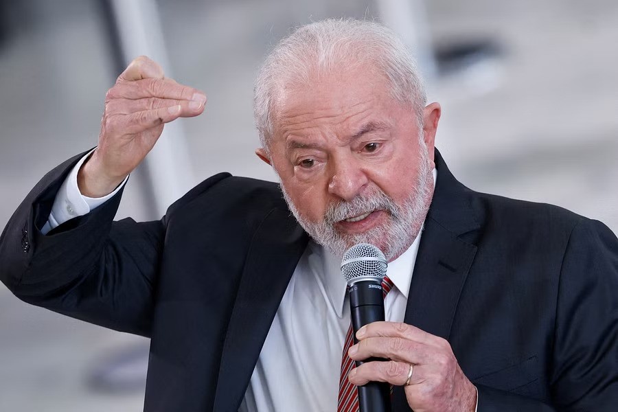 Brazil's President Luiz Inacio Lula da Silva speaks during a meeting with trade union representatives at the Planalto Palace in Brasilia, Brazil January 18, 2023. REUTERS