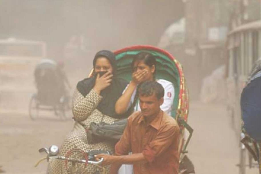 Dhaka again tops bad air quality index