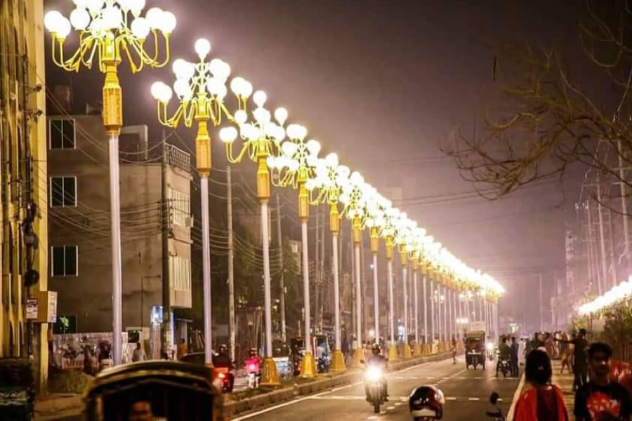 Massive development turns Rajshahi city green, beautiful