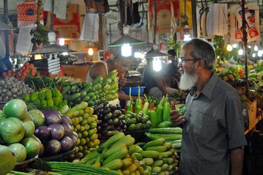 Protecting commoners from food price shock   